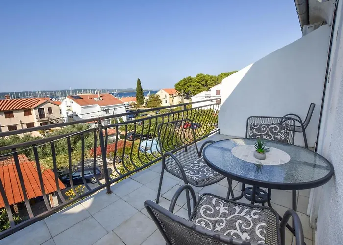 Апартаменты Grapevines *