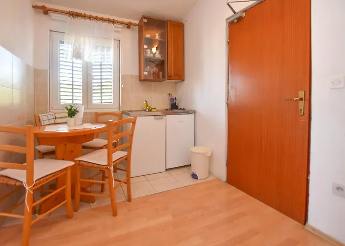 Апартаменты Grapevines Биоград-на-Мору